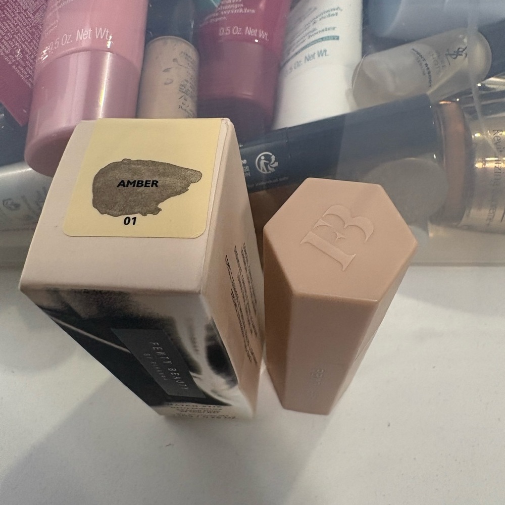 Fenty Beauty Match Stix Matte Skinstick - Tan - Picture 2 of 8